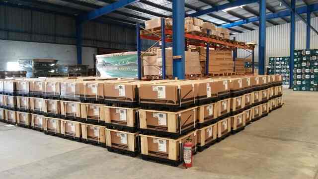 laptop courier service